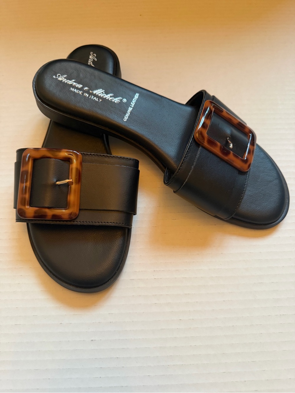 Black Slide Sandals with Tortoiseshell Buckle -Leather Womens size 9